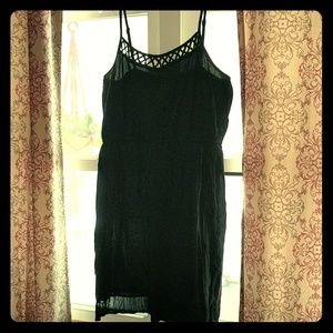 Women's black dress Large